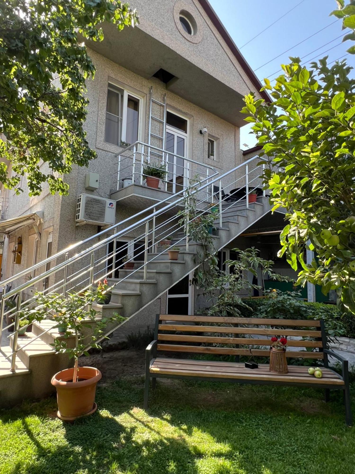 Yerevan Modern Holiday Apartment Luaran gambar